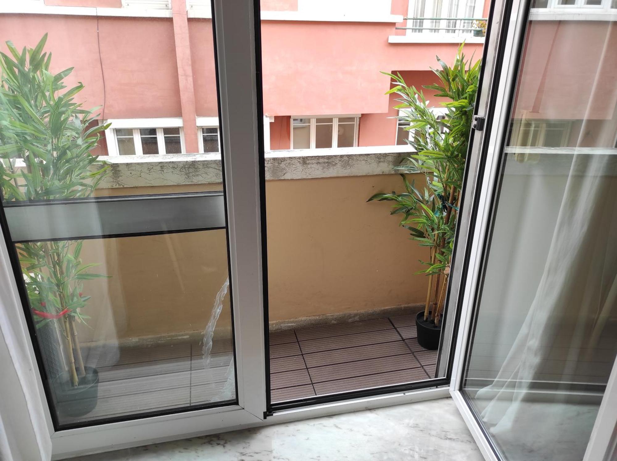 Sweet Suites Guesthouse Close To Famous Avenue Liberty — Photos 2